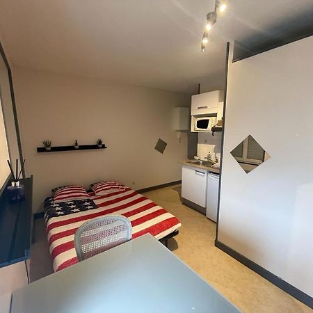 Studio agréable et lumineux Niort Esterno foto